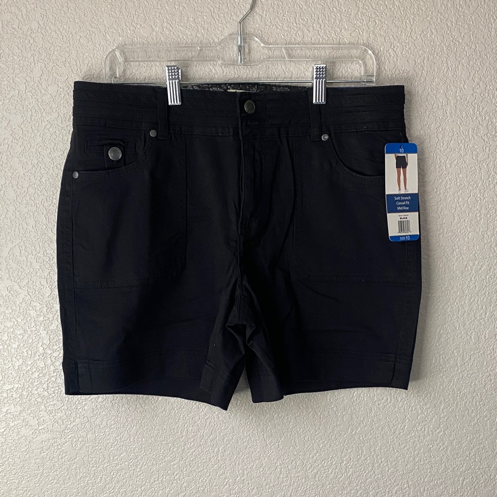 Dakota Blue Women's Flat Front Mid Rise Shorts BLACK